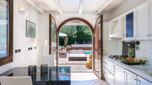 Misano Adriatico Villa | 300 m² Villa ∙ 6 bedrooms ∙ 12 guests