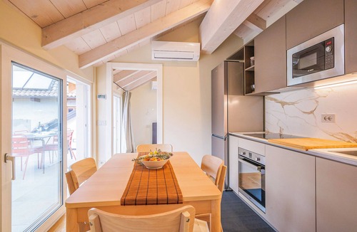 Miasino Apartment | 3½-room apartment over 2 levels with air conditioning and roof terrace