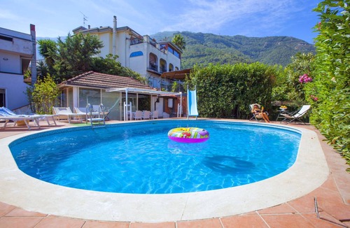 Castellammare di Stabia Villa | 320 m² Villa ∙ 7 bedrooms ∙ 16 guests