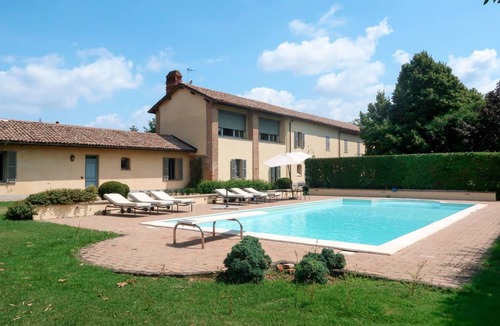 Pozzolo Formigaro Other | 350 m² Accommodation ∙ 5 bedrooms ∙ 10 guests