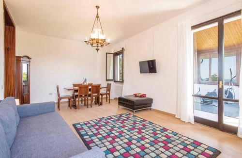 San Costanzo House | 350 m² House ∙ 6 bedrooms ∙ 16 guests