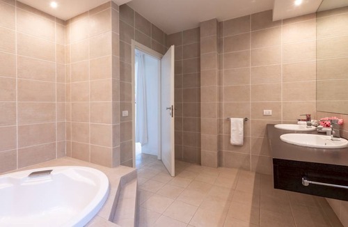 Misano Adriatico Villa | 350 m² Villa ∙ 5 bedrooms ∙ 10 guests