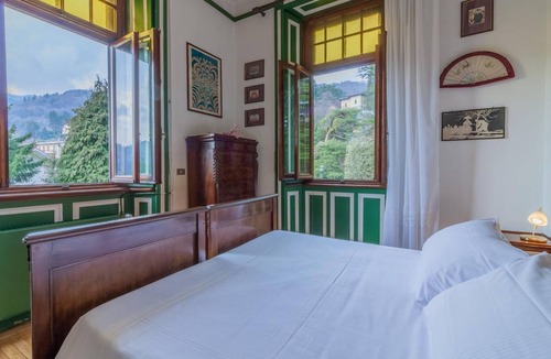Civenna Villa | 350 m² Villa ∙ 6 bedrooms ∙ 10 guests