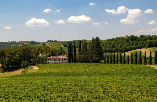 Montespertoli Villa | 390 m² Villa ∙ 5 bedrooms ∙ 10 guests
