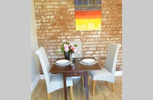 Kidderminster Apartment | 40 m² Apartment ∙ 1 bedroom ∙ 3 guests