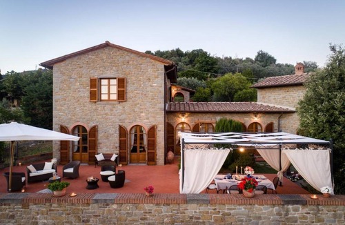 San Pietro a Cegliolo Apartment | 400 m² Apartment ∙ 4 bedrooms ∙ 8 guests