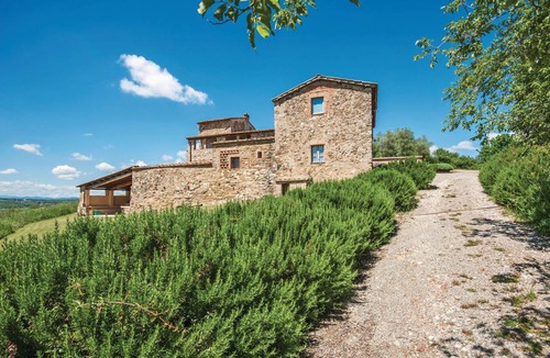 Lilliano House | 400 m² House ∙ 5 bedrooms ∙ 10 guests