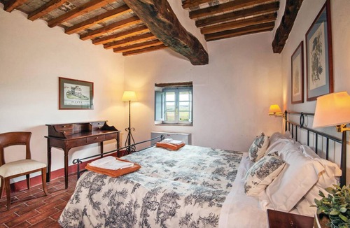 Lilliano House | 400 m² House ∙ 5 bedrooms ∙ 10 guests