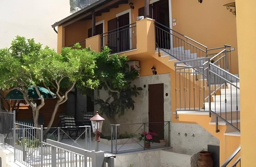 Valderice Apartment | 45 m² Apartment ∙ 5 guests