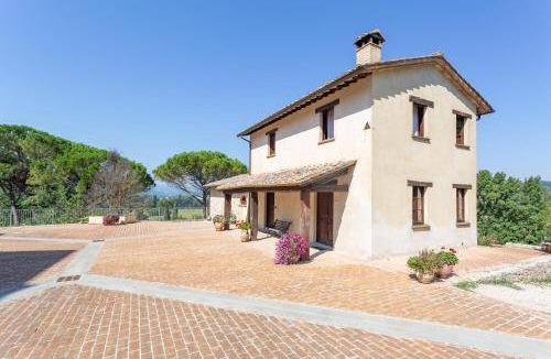 Montone House | 45 m² Farmhouse ∙ 127 guests