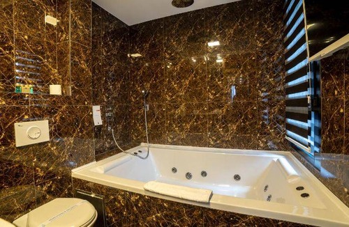 Slavija Hotel | 45 m² Hotel ∙ 127 guests