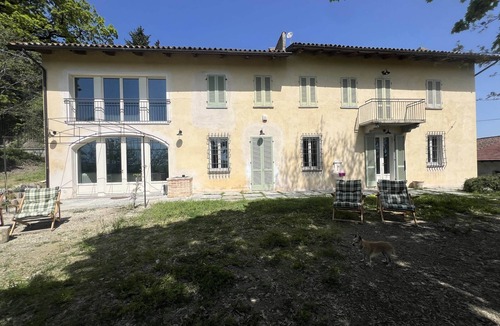 Pozzengo House | 5 Bedroom Private vacation home in Mombello Monferrato