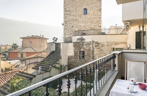 Paratico House | 5' from Lake Iseo, Your Oasis of Peace