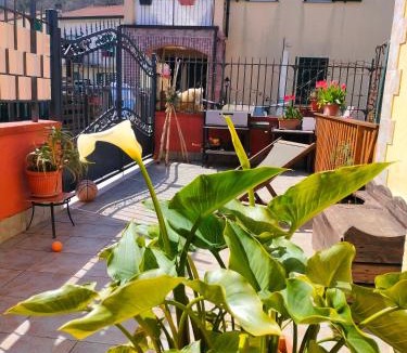 Arcola House | 5 terre, lerici,La casetta di Ginevra