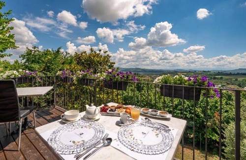 Guarene Bed & Breakfast | 50 m² Bed and breakfast ∙ 2 guests