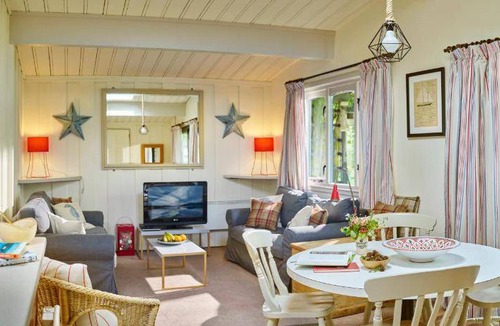 Port of Menteith Resort | 50 m² Resort ∙ 5 bedrooms ∙ 10 guests