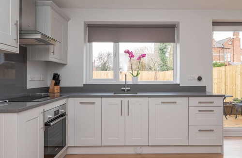 Heworth House | 51 Main Avenue · Luxurious Modern York House with Garden & Parking | Pass the Keys