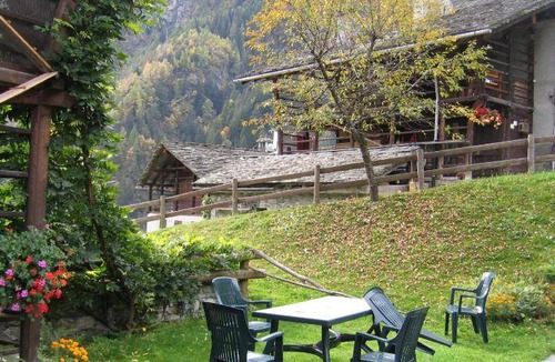 Alagna Valsesia Apartment | 58 m² Serviced apartment ∙ 5 guests