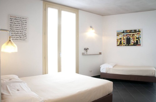 Mantua House | 6 Porte GuestHouse