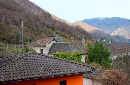 Intragna Apartment | 64 m² Apartment ∙ 2 bedrooms ∙ 5 guests