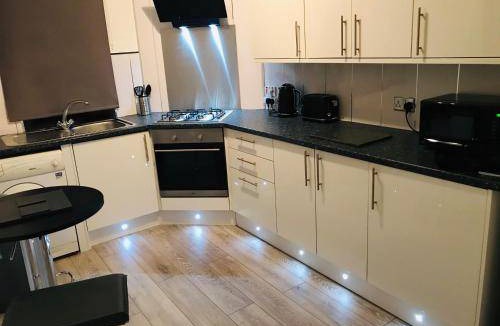 Port Glasgow Apartment | 65 m² Apartment ∙ 1 bedroom ∙ 3 guests