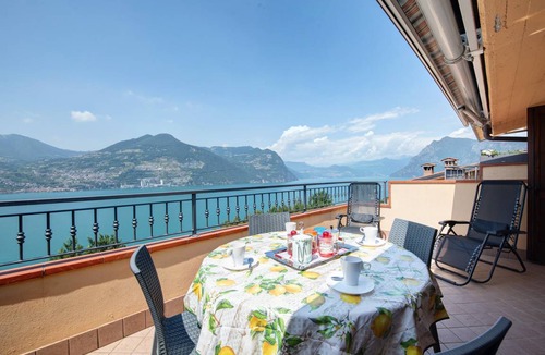 Sensole Apartment | 70 m² Apartment ∙ 2 bedrooms ∙ 4 guests