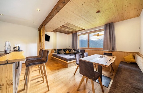 Naturno Apartment | 70 m² Apartment ∙ 2 bedrooms ∙ 8 guests