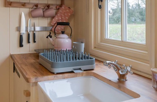 Brackley Cabin | 70 m² Cabin ∙ 1 bedroom ∙ 2 guests