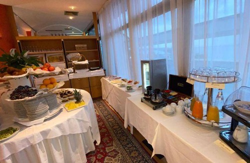 Roiano-Gretta-Barcola-Cologna-Scorcola Hotel | 70 m² Hotel ∙ 127 guests