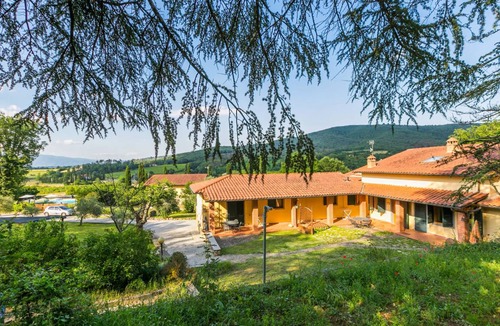 Badia Agnano House | 70 m² House ∙ 1 bedroom ∙ 4 guests