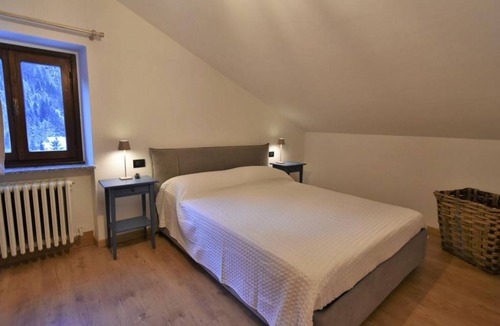 Campodolcino Apartment | 74 m² Apartment ∙ 2 bedrooms ∙ 6 guests