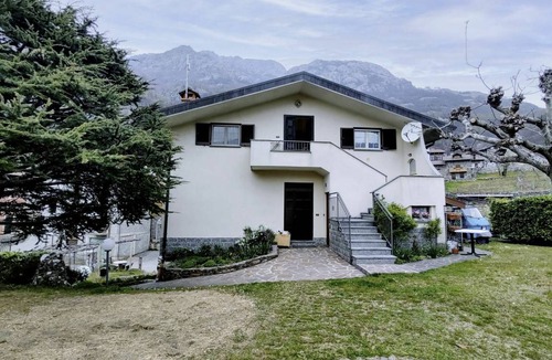 Albonico Apartment | 75 m² Apartment ∙ 2 bedrooms ∙ 4 guests