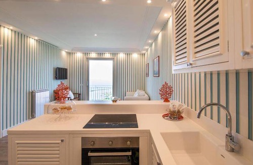 Castellammare di Stabia Bed & Breakfast | 80 m² Bed and breakfast ∙ 2 bedrooms ∙ 5 guests