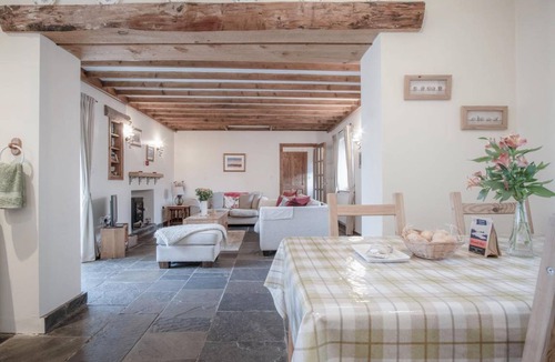 Crynant Apartment | 80 m² Apartment ∙ 2 bedrooms ∙ 5 guests