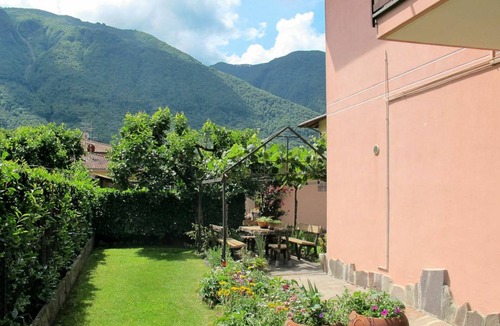 Porlezza Apartment | 80 m² Apartment ∙ 2 bedrooms ∙ 5 guests