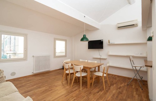 Santa Croce Apartment | 80 m² Apartment ∙ 2 bedrooms ∙ 4 guests