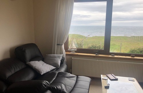 Melvaig House | 80 metres form the sea. Own private access