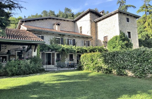 Castelgomberto Villa | 800 m² Villa ∙ 8 bedrooms ∙ 16 guests