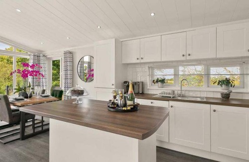 Fenwick Cabin | 83 m² Lodge ∙ 2 bedrooms ∙ 4 guests