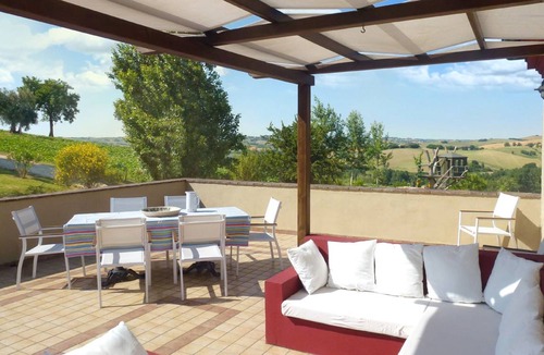 Montecarotto House | 85 m² House ∙ 2 bedrooms ∙ 5 guests