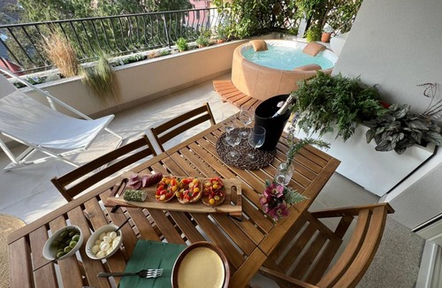 Intra Apartment | 90 m² Apartment ∙ 2 bedrooms ∙ 4 guests