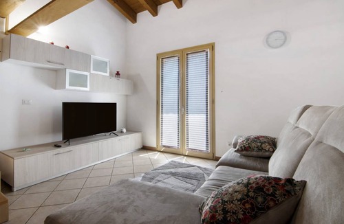 Piantedo Apartment | 90 m² Apartment ∙ 2 bedrooms ∙ 5 guests