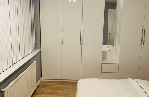 Reading House | 90 m² House ∙ 3 bedrooms ∙ 9 guests