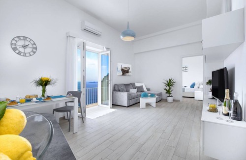 Positano Villa | 90 m² Villa ∙ 3 bedrooms ∙ 8 guests