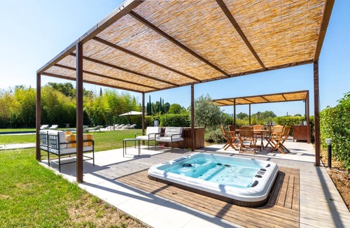 San Brizio House | 900 m² House ∙ 5 bedrooms ∙ 10 guests