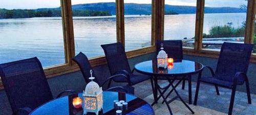 Enniskillen Ski Chalet | 93 m² Chalet ∙ 2 bedrooms ∙ 4 guests