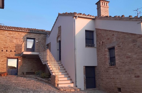 Castiglione Messer Raimondo Apartment | A comfortable 2 bedroom country apartment with private patio at La Stradella