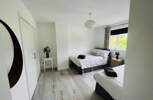 Londonderry House | A freshly renovated, semi detached home located in a beautiful residential area.