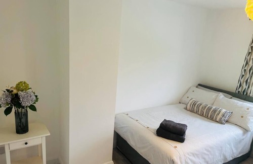 Londonderry House | A freshly renovated, semi detached home located in a beautiful residential area.
