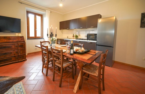Mulazzo Villa | A private oasis in a medieval Tuscan village near Cinque Terrennnn
